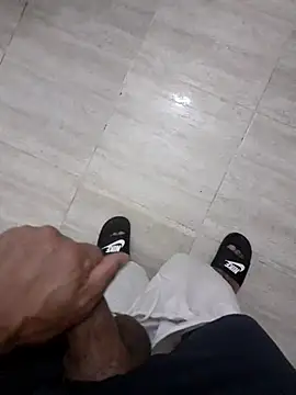 Demillvan online show from September 2025 07:19:02 PM