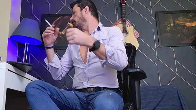 Snapshot of ChrisKox chatting on November 2025 04:16:01 AM ChrisKox online show from November 2025 04:16:01 AM