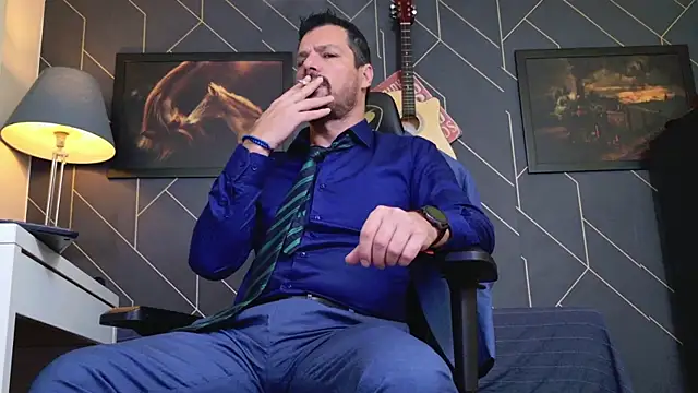 Snapshot of ChrisKox chatting on November 2025 01:32:02 AM ChrisKox online show from November 2025 01:32:02 AM