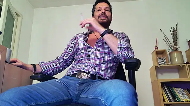 ChrisKox online show from April 2026 07:32:01 PM
