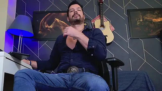 Snapshot of ChrisKox chatting on November 2025 08:14:02 AM ChrisKox online show from November 2025 08:14:02 AM