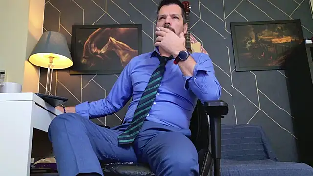 Snapshot of ChrisKox chatting on November 2025 02:59:01 AM ChrisKox online show from November 2025 02:59:01 AM