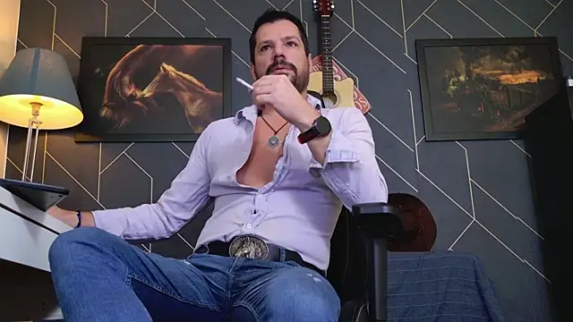 Snapshot of ChrisKox chatting on November 2025 06:17:01 AM ChrisKox online show from November 2025 06:17:01 AM