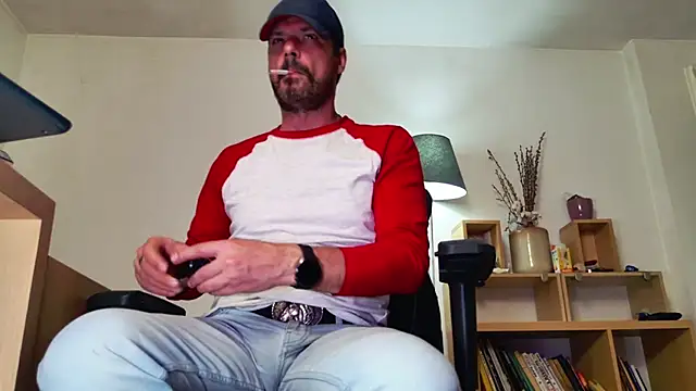 ChrisKox online show from May 2026 07:28:02 PM