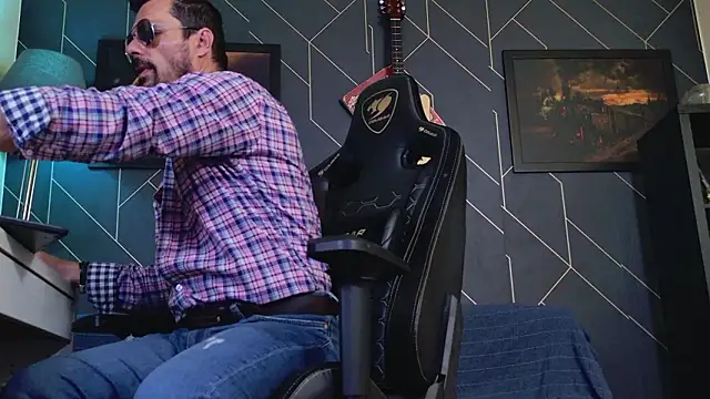 ChrisKox online show from February 2026 01:33:01 PM