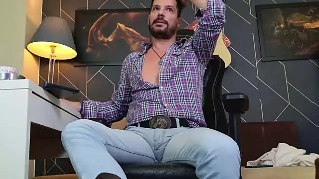 Snapshot of ChrisKox chatting on December 2025 08:04:02 PM ChrisKox online show from December 2025 08:04:02 PM