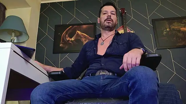 ChrisKox online show from April 2026 04:41:02 AM