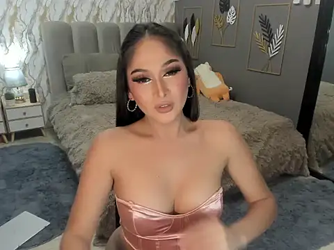 LegendaryNicole online show from October 2025 06:19:02 PM