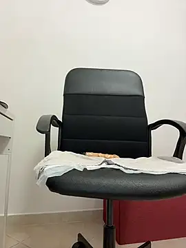 Snapshot of sexylenia chatting on November 2025 12:58:02 AM sexylenia online show from November 2025 12:58:02 AM