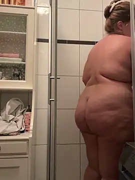 BootyLola online show from November 2025 07:56:02 AM