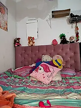 angel allis online show from November 2025 05:30:02 AM