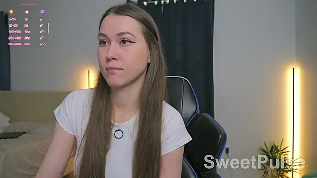 SweetPulse online show from April 2026 08:21:01 PM