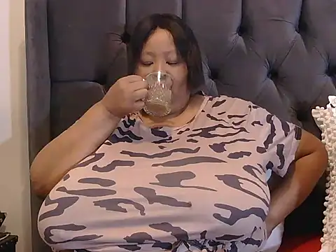 nancy111 online show from March 2026 02:06:01 AM