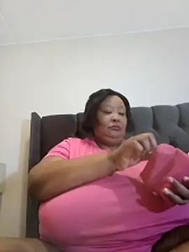 Snapshot of nancy111 chatting on April 2026 02:14:01 AM nancy111 online show from April 2026 02:14:01 AM