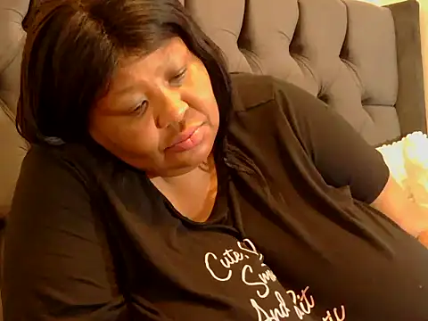 nancy111 online show from October 2025 02:40:01 PM