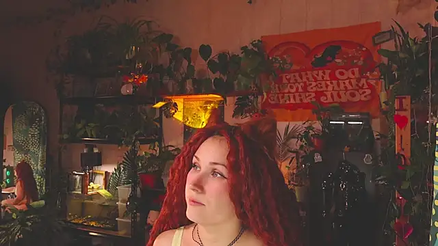 Dead Butterfly online show from November 2025 03:38:01 AM