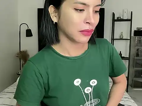 your bianca69 online show from October 2025 12:33:02 AM