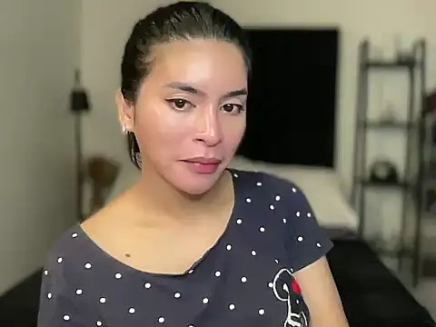 your bianca69 online show from December 2025 11:05:01 PM