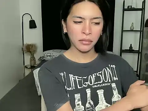 your bianca69 online show from November 2025 03:00:02 AM