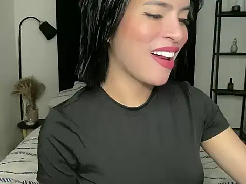 your bianca69 online show from October 2025 12:09:01 AM