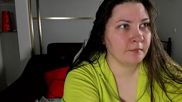 MarySwon online show from December 2024 05:14:01 PM