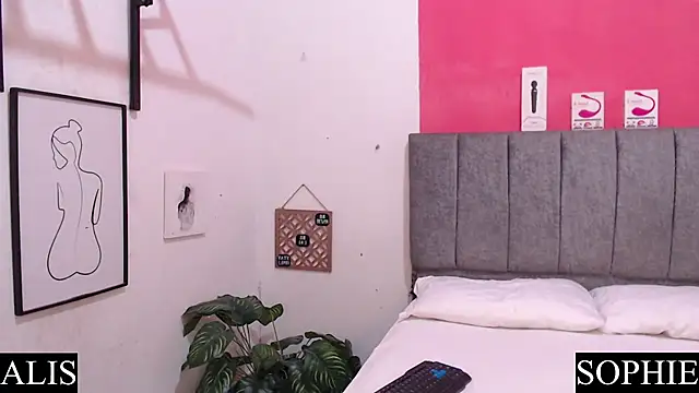 Sophie And Alis online show from February 2025 10:38:02 AM