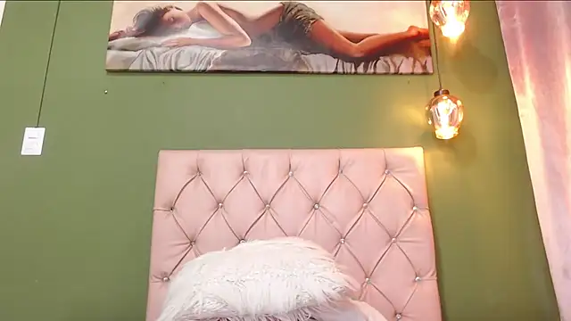 Tinna Flirt online show from February 2025 05:54:02 AM