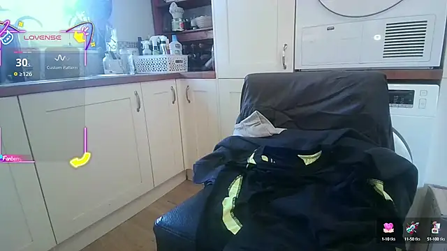 Snapshot of jiminpete chatting on October 2025 10:49:01 AM jiminpete online show from October 2025 10:49:01 AM