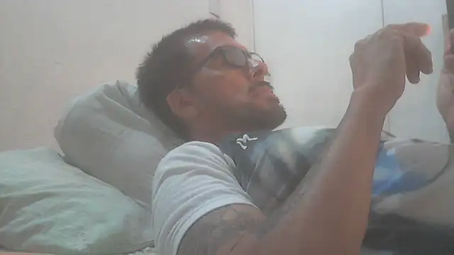 Snapshot of el_principe_hot chatting on December 2025 04:57:02 AM el principe hot online show from December 2025 04:57:02 AM