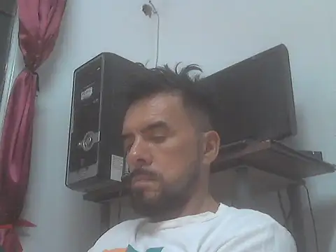 Snapshot of el_principe_hot chatting on October 2025 03:38:02 AM el principe hot online show from October 2025 03:38:02 AM