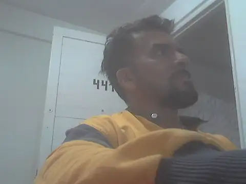 Snapshot of el_principe_hot chatting on October 2025 03:03:01 AM el principe hot online show from October 2025 03:03:01 AM