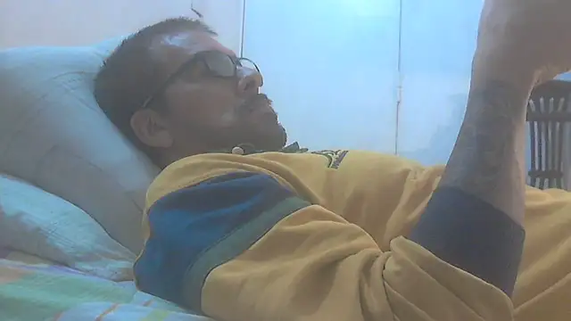 Snapshot of el_principe_hot chatting on December 2025 04:51:02 AM el principe hot online show from December 2025 04:51:02 AM