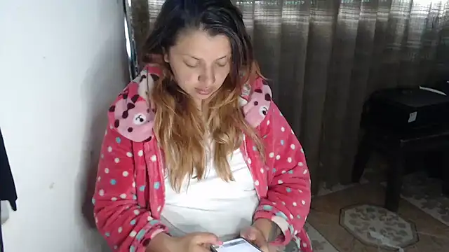 kattydirtylol online show from November 2025 03:38:02 PM