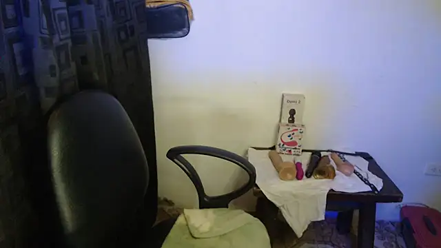 kattydirtylol online show from February 2026 10:09:02 PM