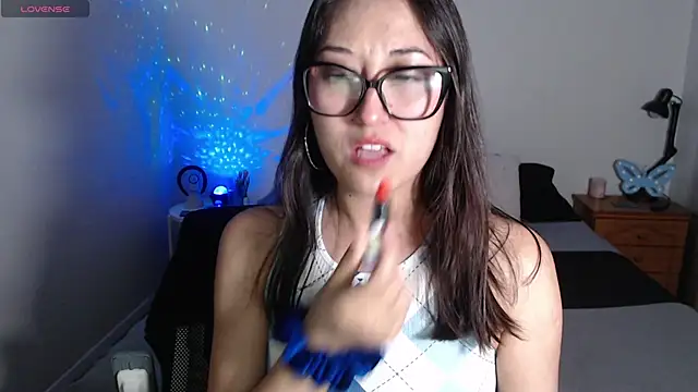 Ninimoon online show from October 2025 04:14:02 AM