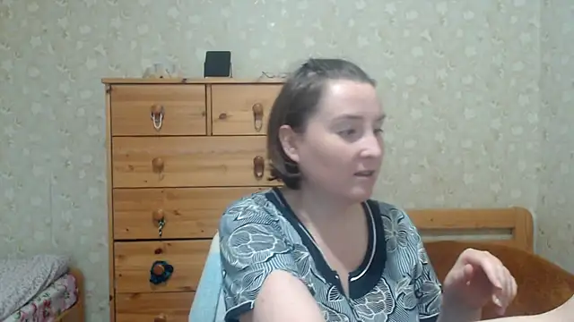 Snapshot of Smart_Rose chatting on September 2025 02:02:01 PM Smart Rose online show from September 2025 02:02:01 PM