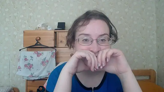 Smart Rose online show from April 2026 12:34:01 PM