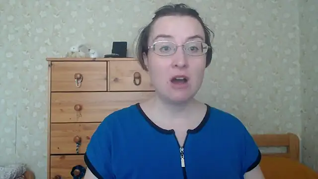 Smart Rose online show from April 2026 01:04:02 PM