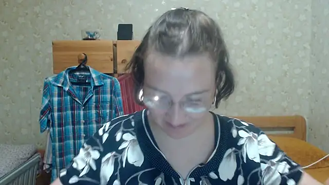 Snapshot of Smart_Rose chatting on September 2025 04:39:02 PM Smart Rose online show from September 2025 04:39:02 PM