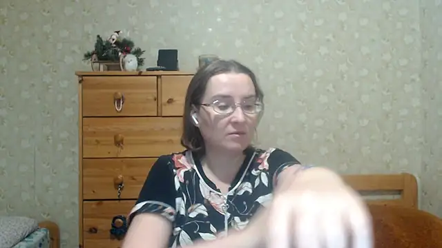 Smart Rose online show from February 2026 01:42:02 PM