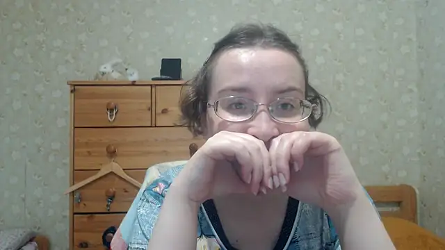 Snapshot of Smart_Rose chatting on April 2026 03:14:01 PM Smart Rose online show from April 2026 03:14:01 PM