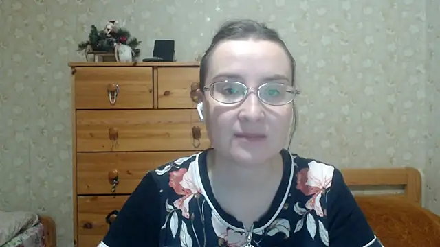 Smart Rose online show from February 2026 07:34:01 PM