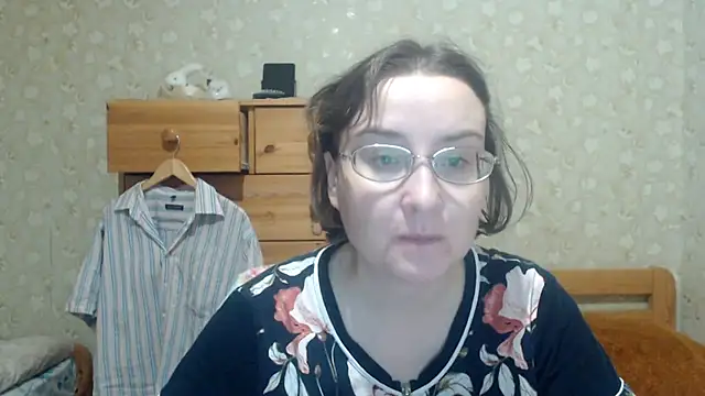 Smart Rose online show from March 2026 04:01:01 PM