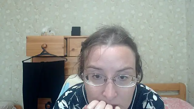 Snapshot of Smart_Rose chatting on May 2026 01:54:02 PM Smart Rose online show from May 2026 01:54:02 PM