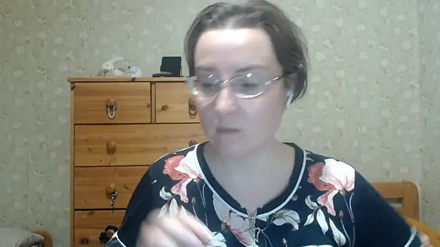 Smart Rose online show from April 2026 07:26:02 PM