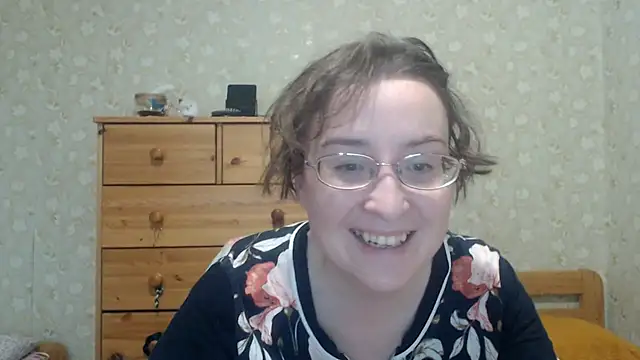 Smart Rose online show from April 2026 03:59:01 PM