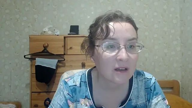 Snapshot of Smart_Rose chatting on April 2026 04:30:01 PM Smart Rose online show from April 2026 04:30:01 PM