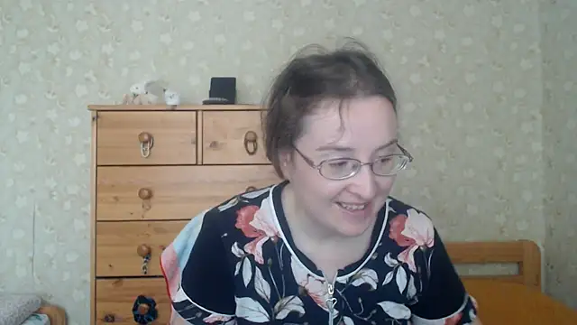 Snapshot of Smart_Rose chatting on April 2026 03:18:01 PM Smart Rose online show from April 2026 03:18:01 PM