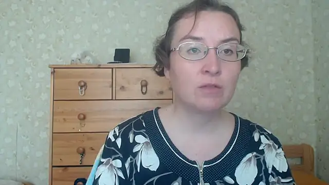 Snapshot of Smart_Rose chatting on May 2026 02:33:02 PM Smart Rose online show from May 2026 02:33:02 PM