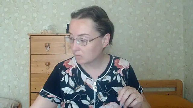 Smart Rose online show from June 2026 04:39:01 AM